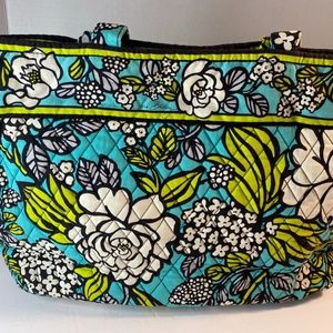 Vera Bradley East West Tote- Island Blooms